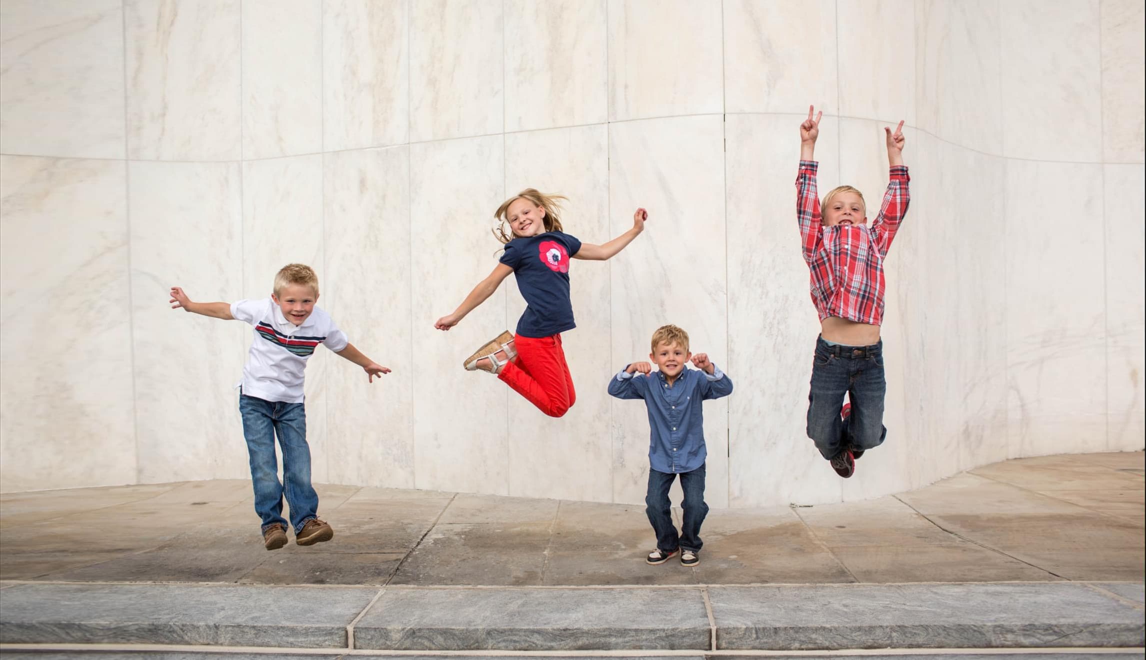 Family portrait session at Council Grove State Park